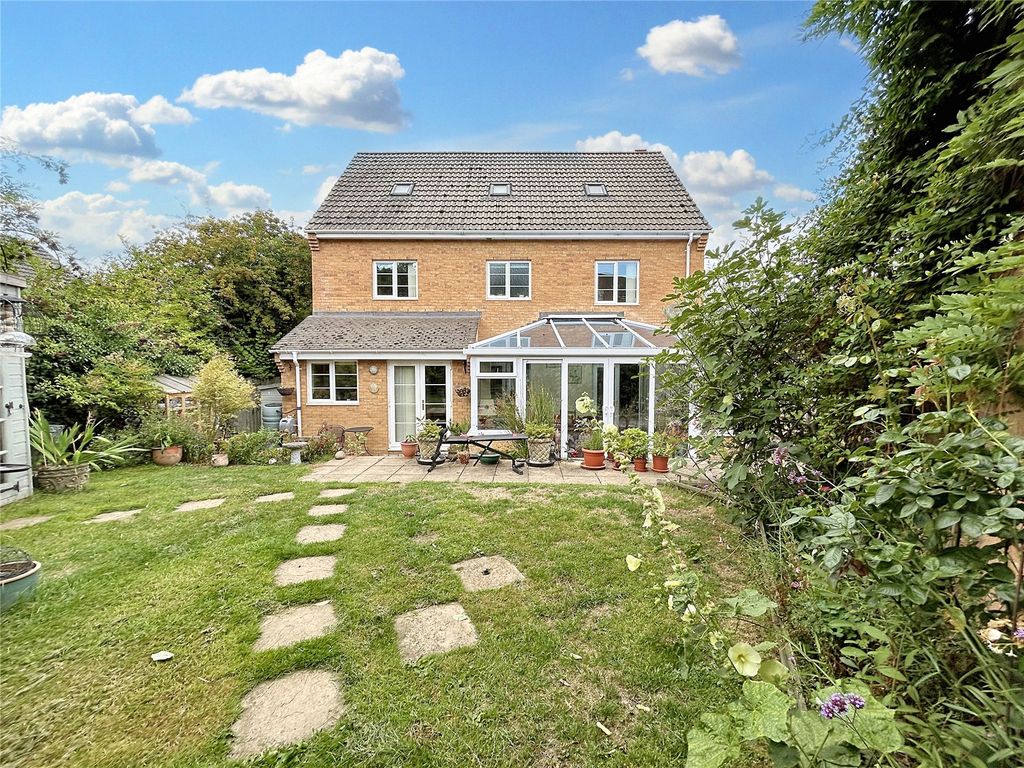 Property photo 2 of 26 Picture No. 16
