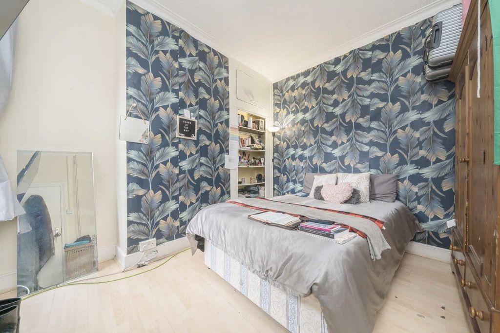 Property photo 3 of 4