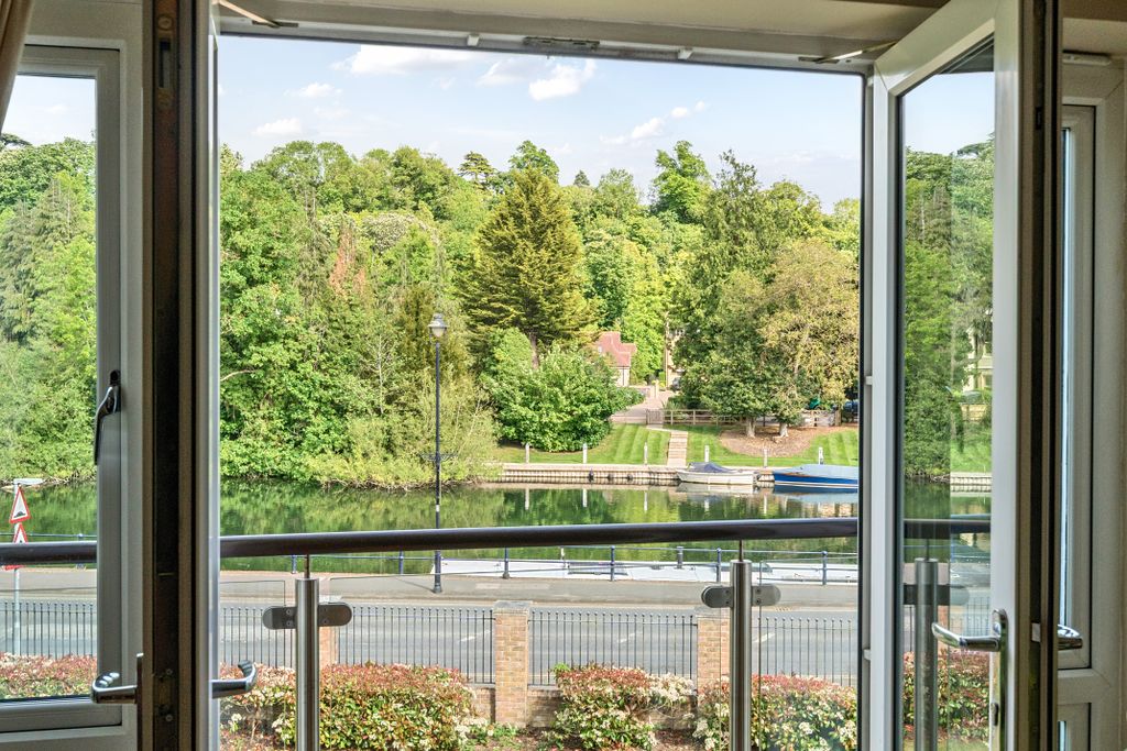 Additional image 13 of 2 bed flat for saleLongworth Drive, Maidenhead SL6