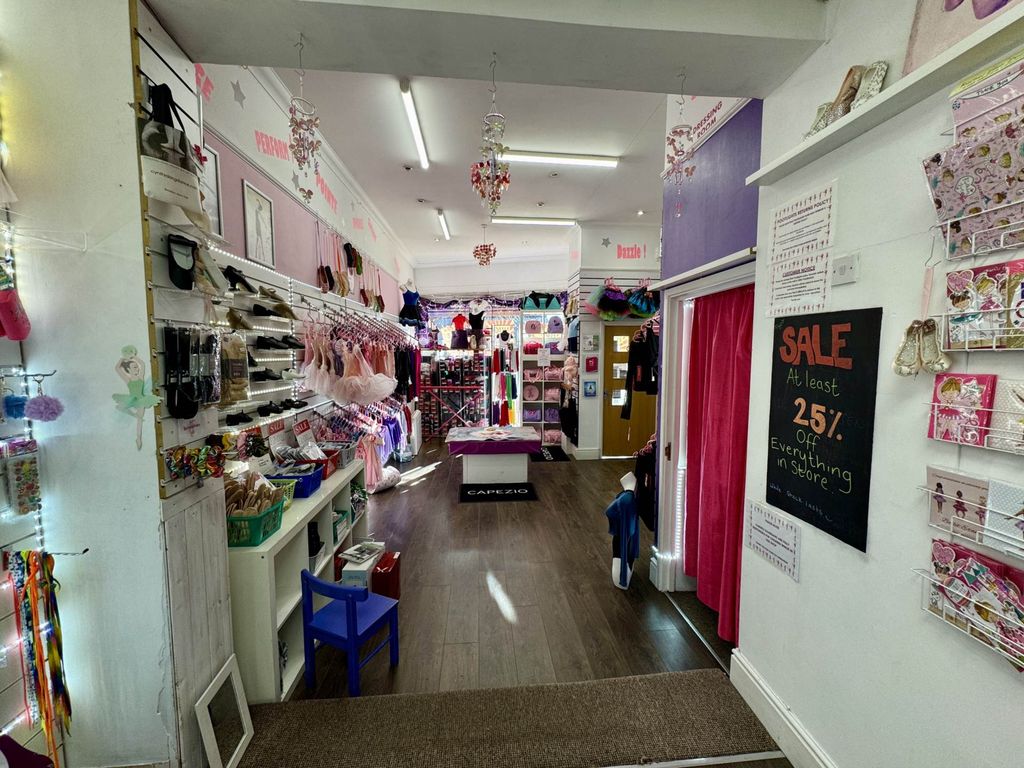 Property photo 3 of 9