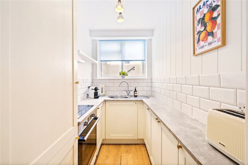 Property photo 3 of 12 Picture No. 09