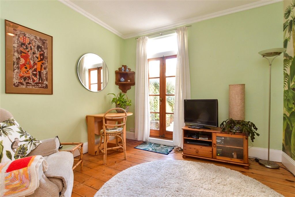 Property photo 3 of 15 Sitting Room