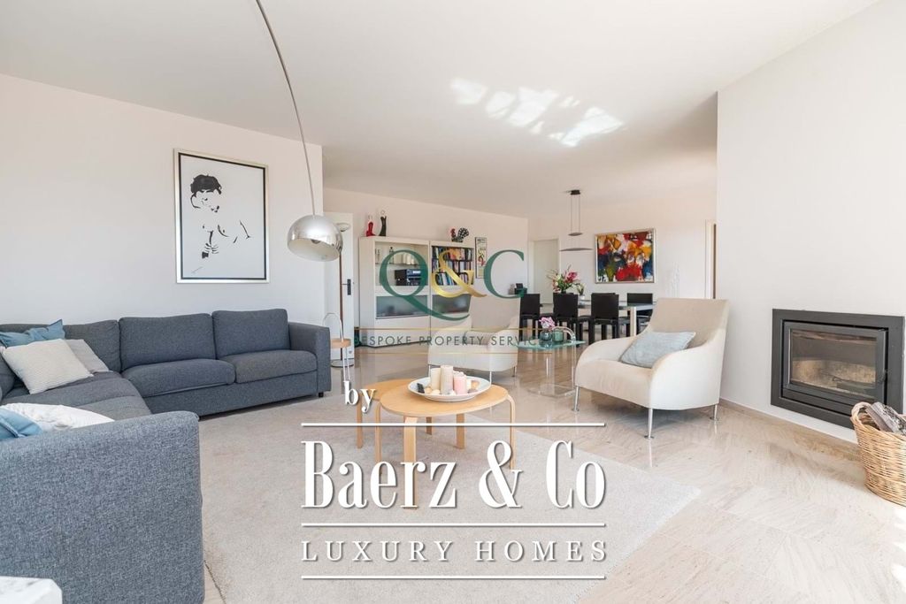 Property photo 2 of 32