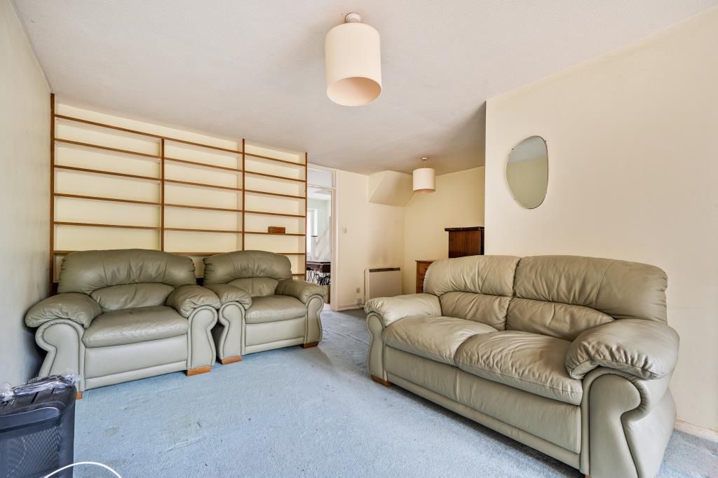 Property photo 2 of 20 Living Area