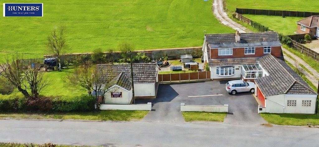Property photo 1 of 33 Overview