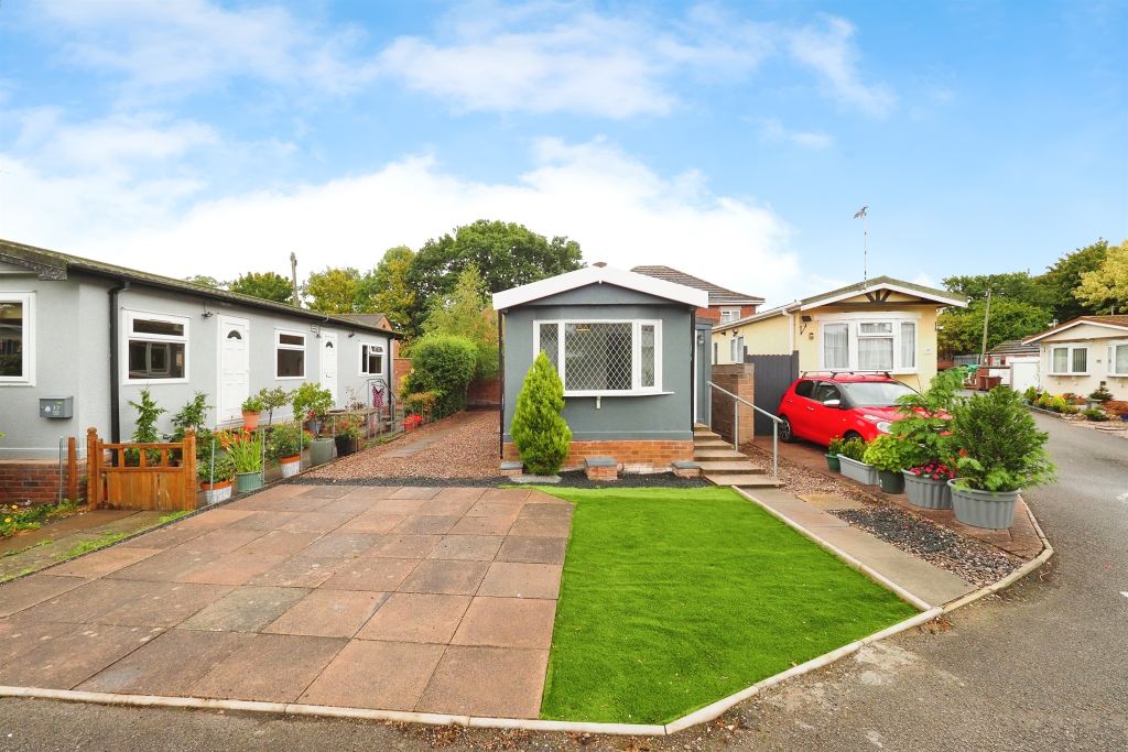 Property photo 1 of 17