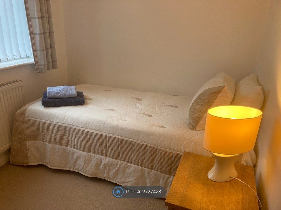 Property photo 1 of 10 Bedroom