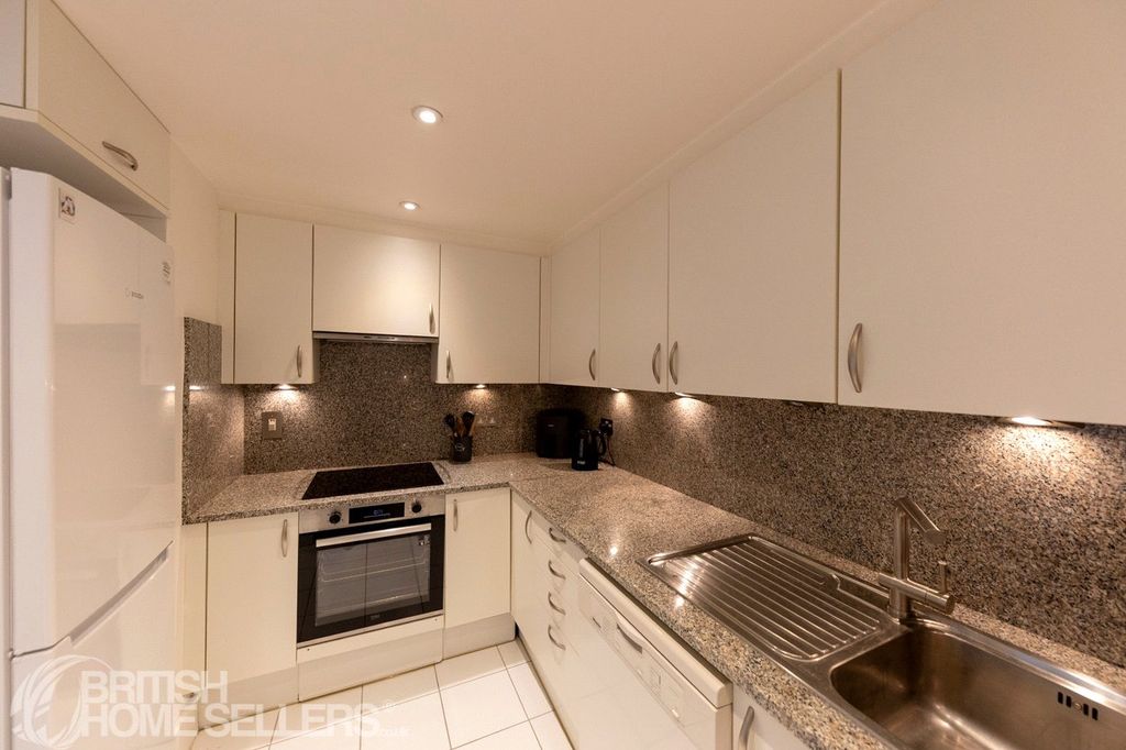 Property photo 2 of 8 Picture No. 08