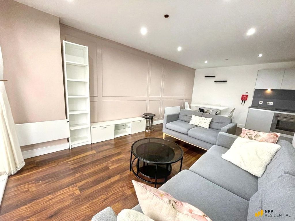 Property photo 2 of 22