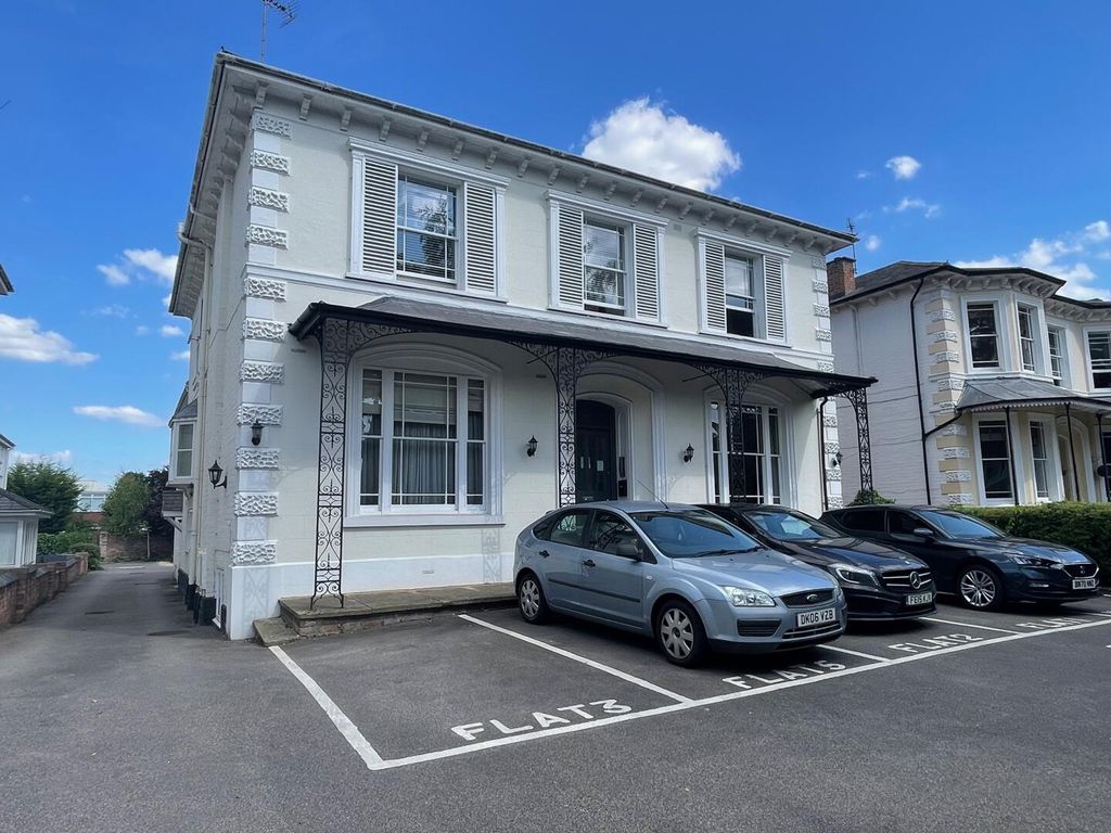 Property photo 1 of 14 Front (Exterior)