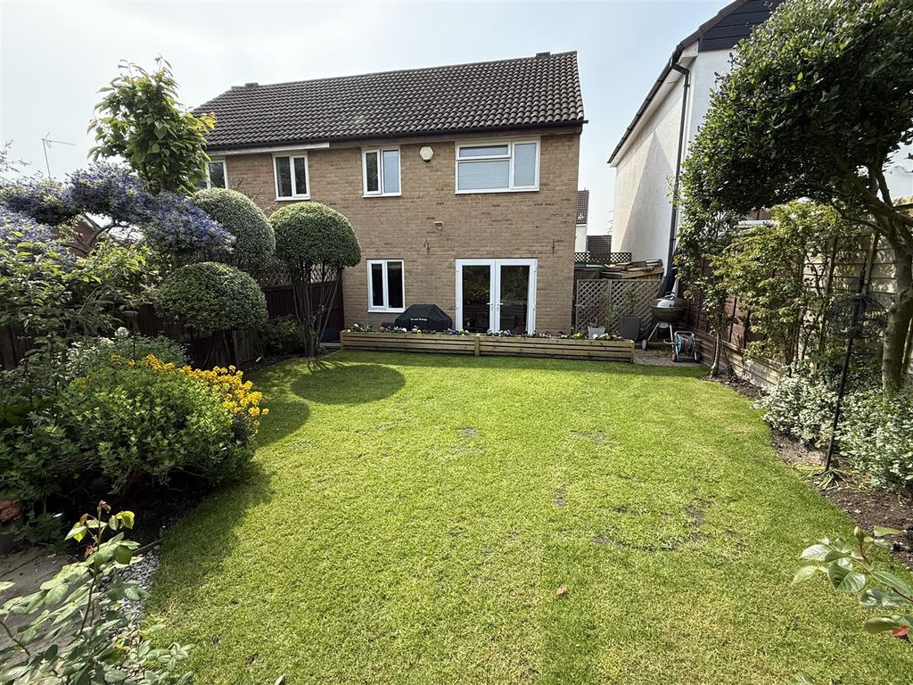 Property photo 1 of 17 Rear Garden