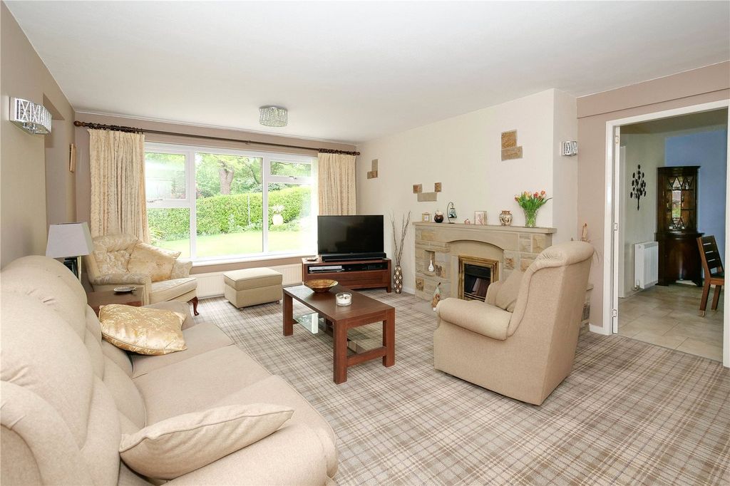 Property photo 2 of 29 Picture No. 04