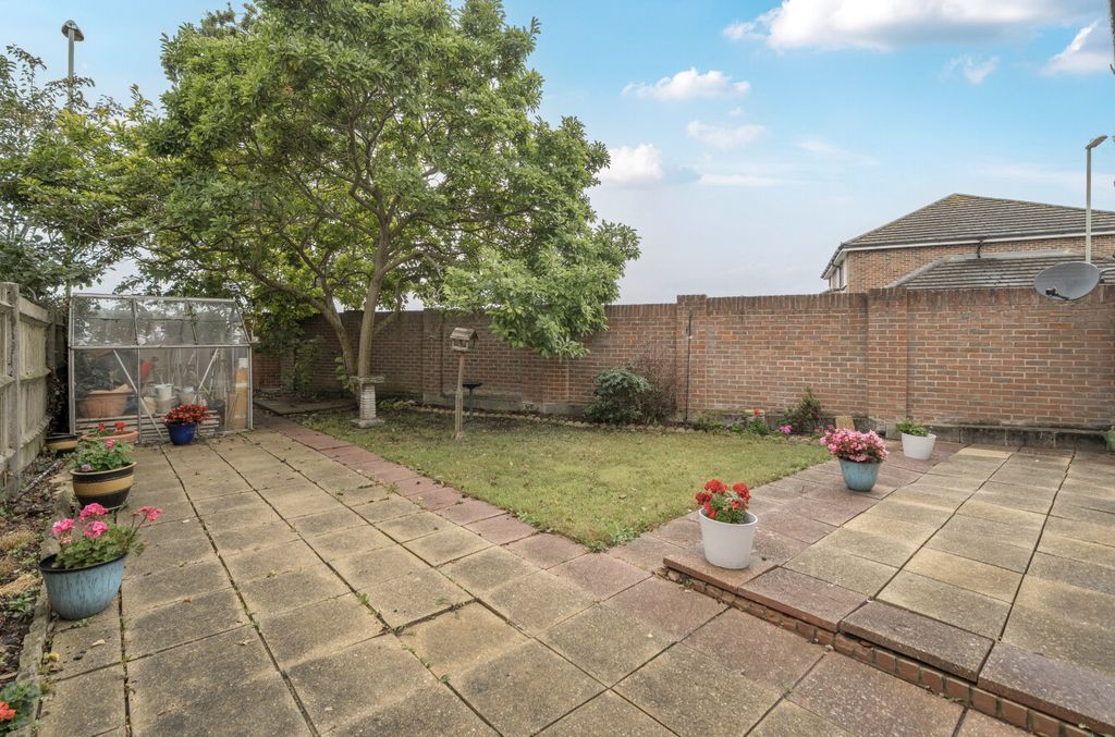 Property photo 1 of 13 1348571-24-68B6d5...