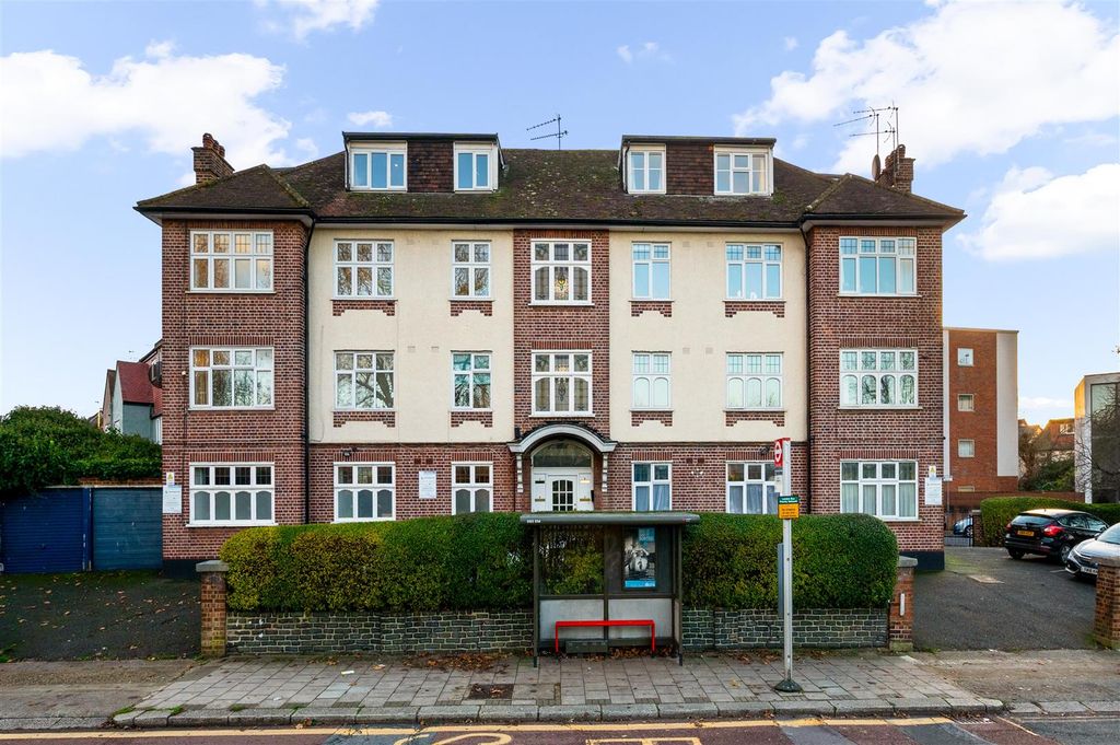 Property photo 2 of 13 Daniels_Gladstone Court, Anson Road_018.Jpg