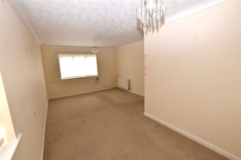 Property photo 3 of 9 Picture No. 19