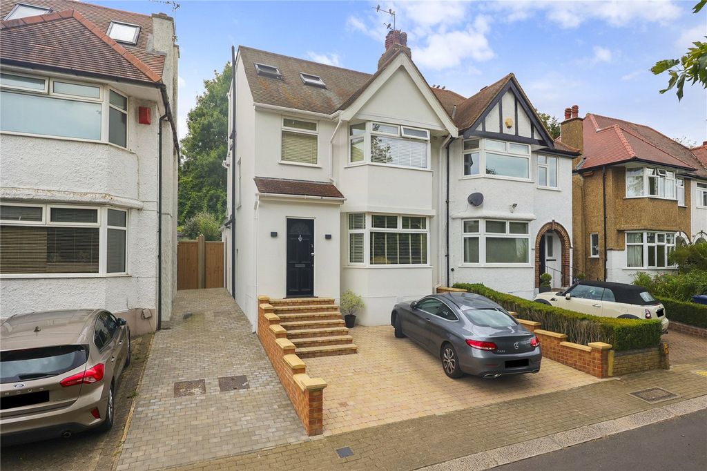 Property photo 3 of 19 Picture No. 21