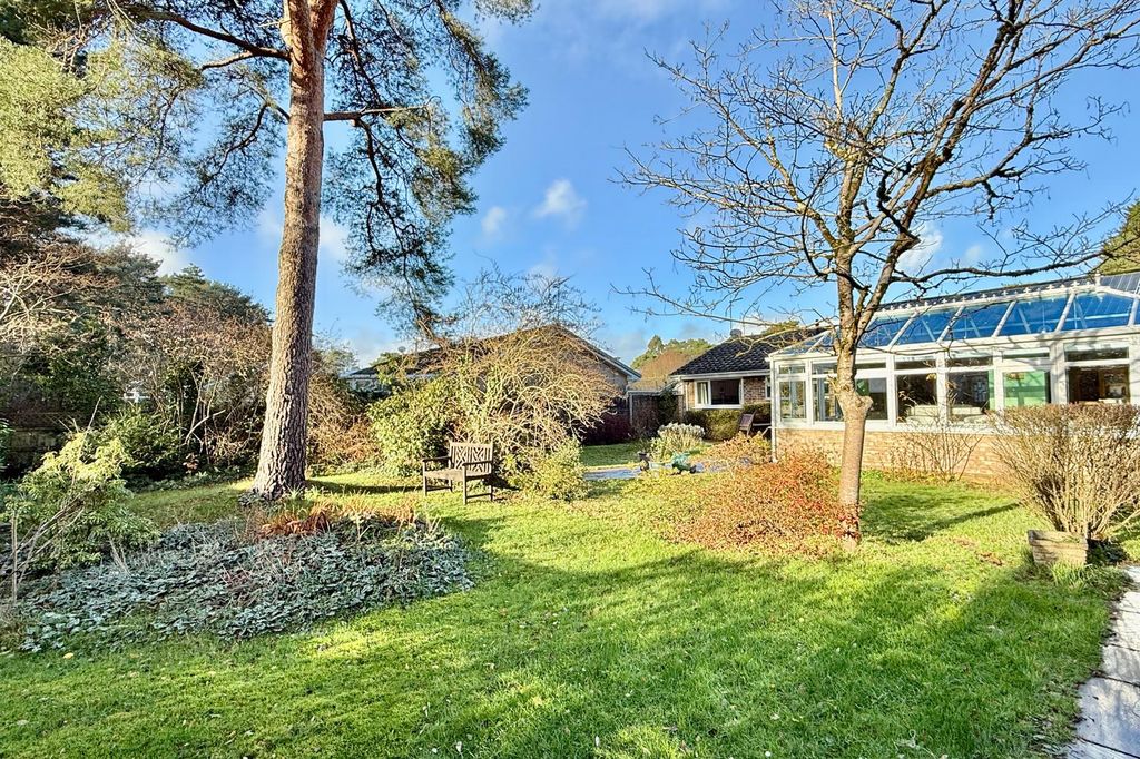 Property photo 2 of 38 Gallery