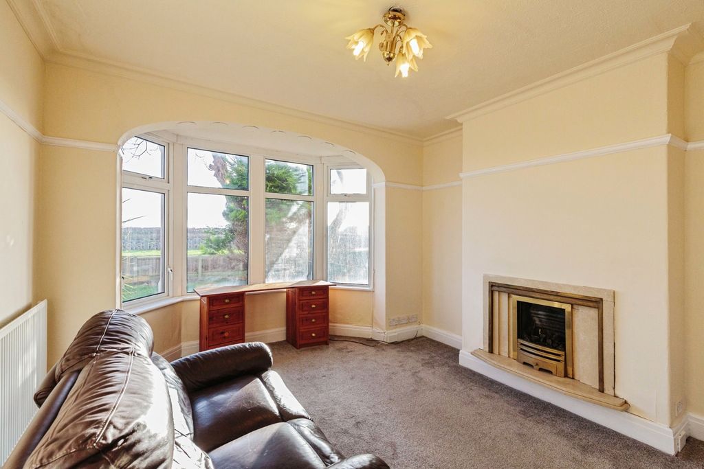 Property photo 3 of 19 Pbox-Img.Jpg