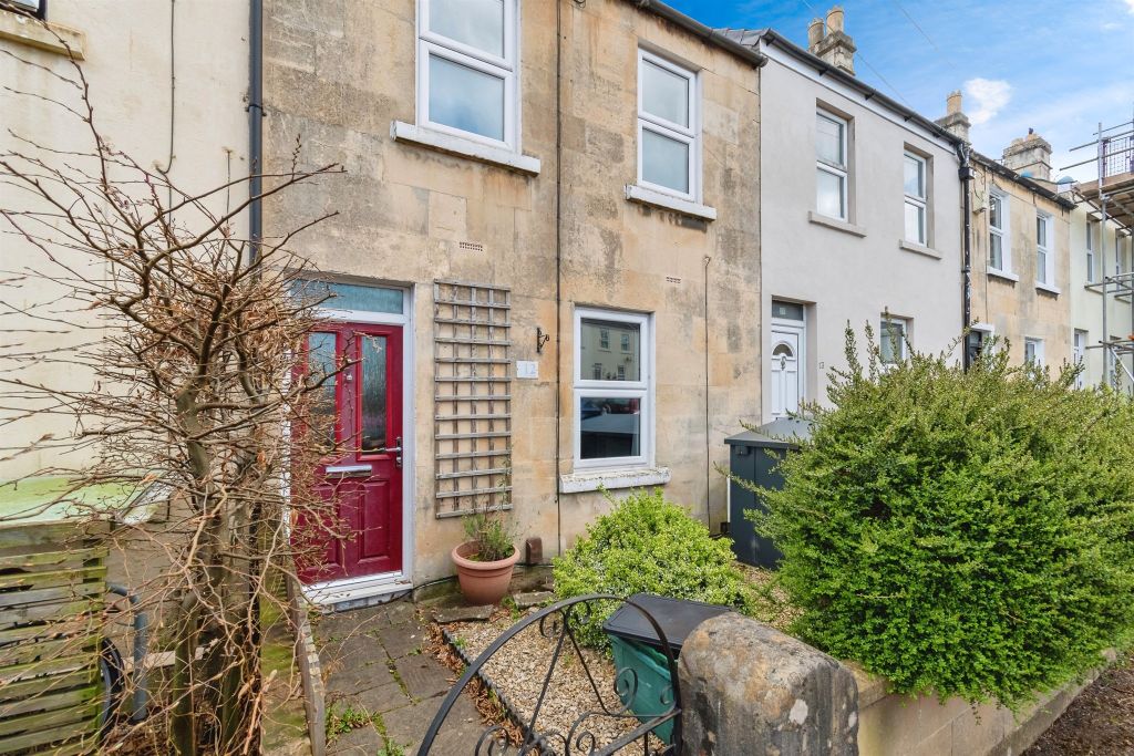 Property photo 1 of 17