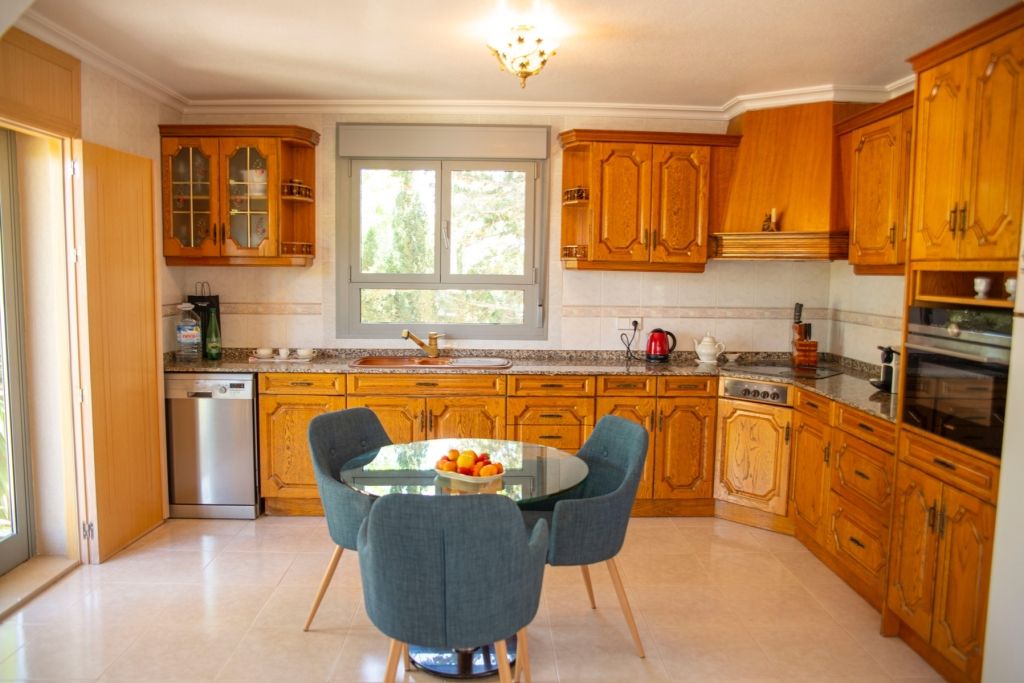 Property photo 3 of 20