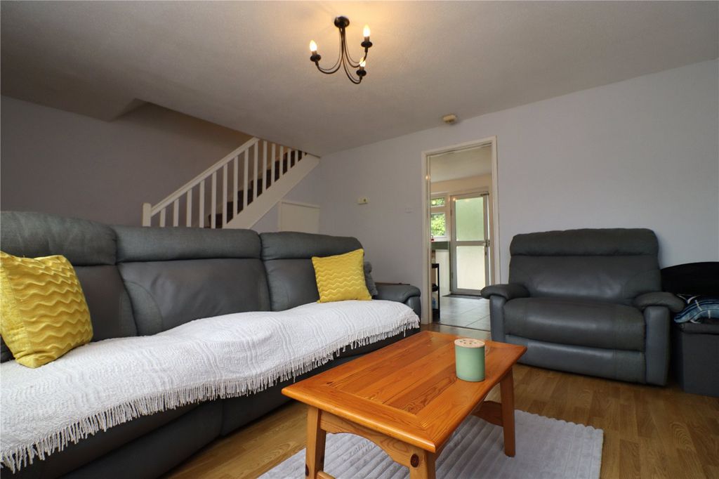 Property photo 2 of 11 Picture No. 12