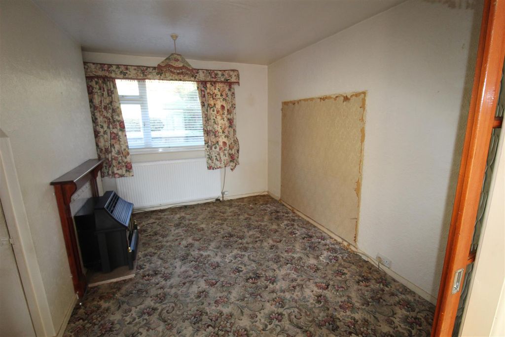 Property photo 3 of 12 Img_9696.Jpg