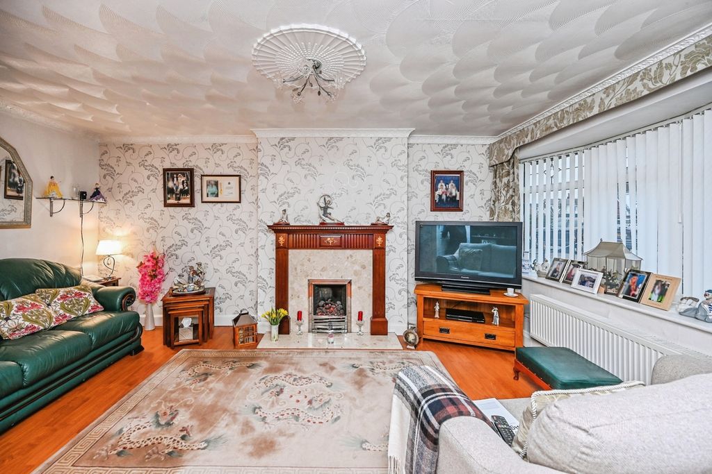 Property photo 2 of 19 Pbox-Img.Jpg