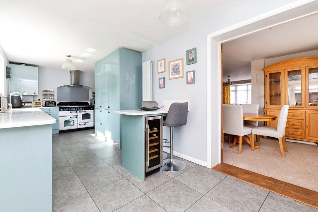 Additional image 15 of 3 bed semi-detached house for saleRomany Close, Letchworth Garden City SG6