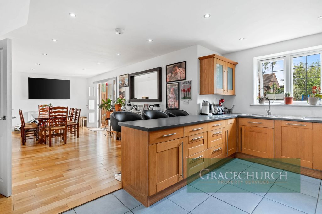 Property photo 3 of 27 Kitchen And Diner