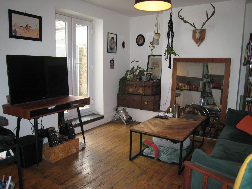 Property photo 2 of 14