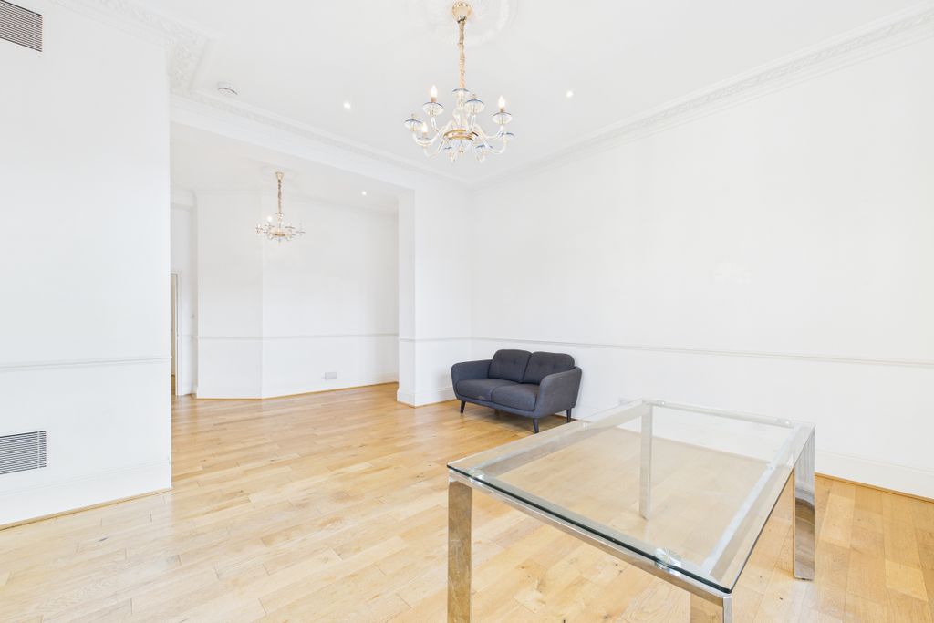 Property photo 3 of 25