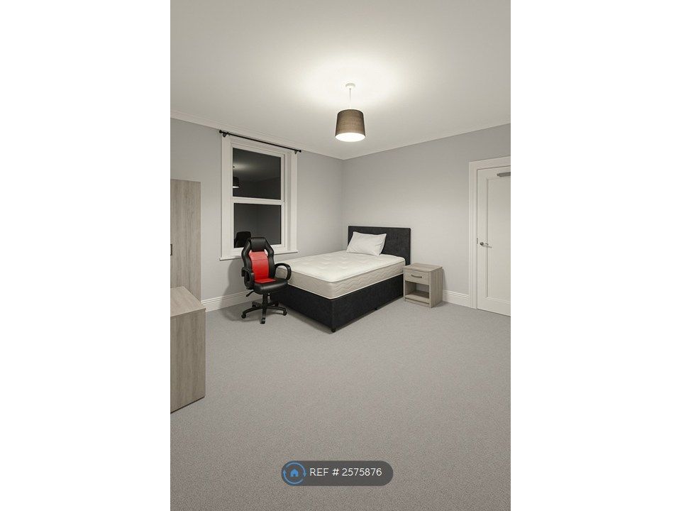 Property photo 1 of 6 Bedroom 6
