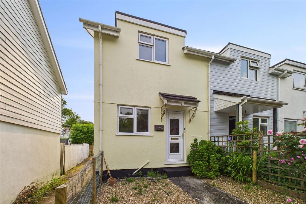 Property photo 1 of 14 34 Bosworgey Close
