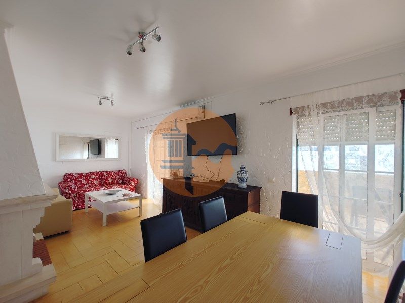 Property photo 2 of 31