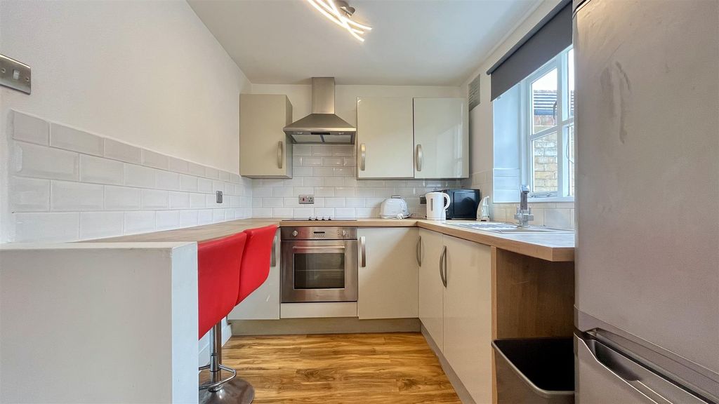 Property photo 3 of 8 Img_4846.Jpg