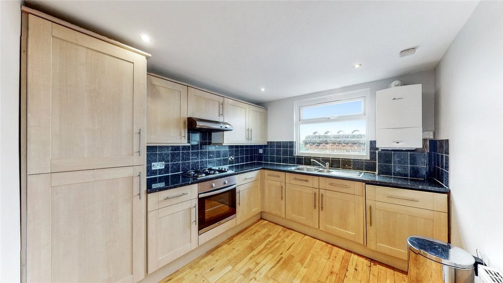 Property photo 1 of 7 Picture No. 16