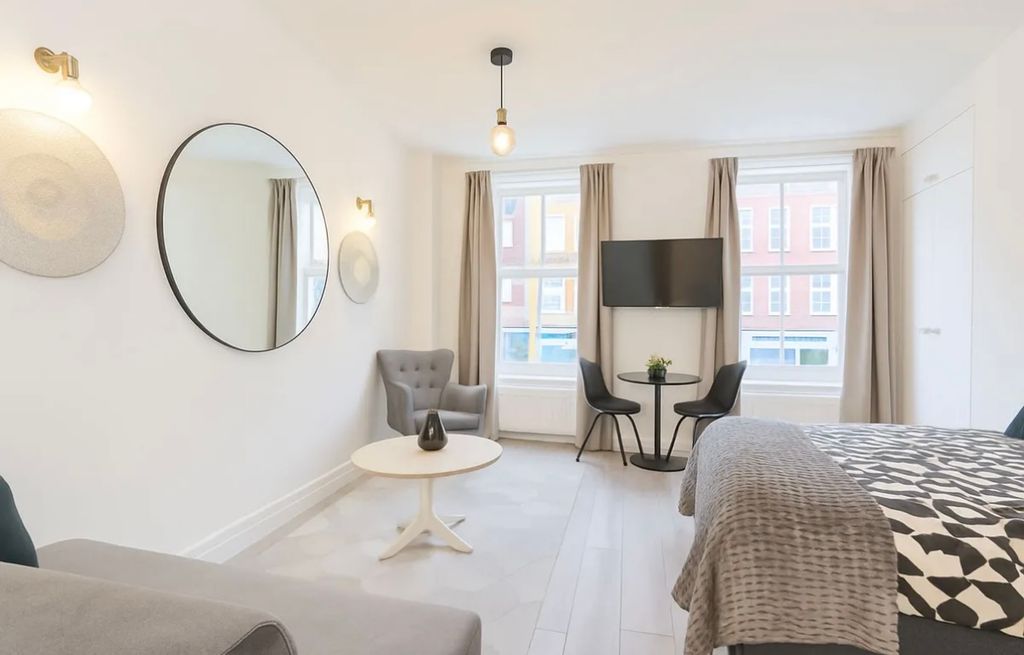 Property photo 1 of 4