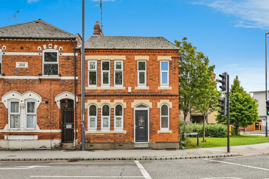 Property photo 1 of 17