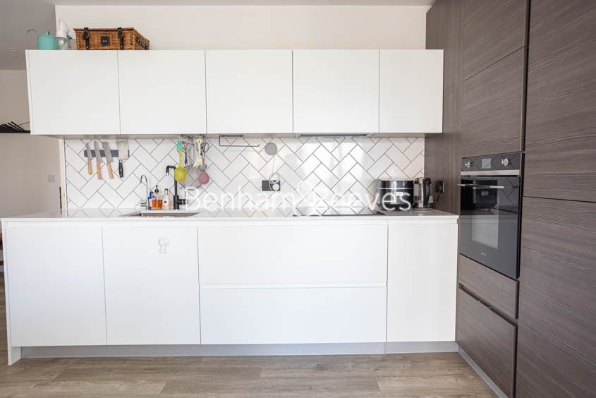 Property photo 2 of 23