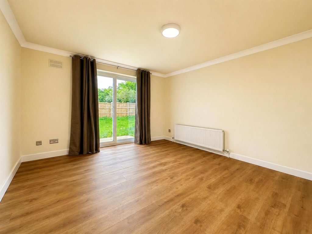 Property photo 3 of 7 Coopers Estate Agents