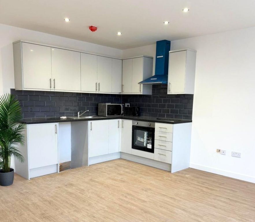 Property photo 1 of 4