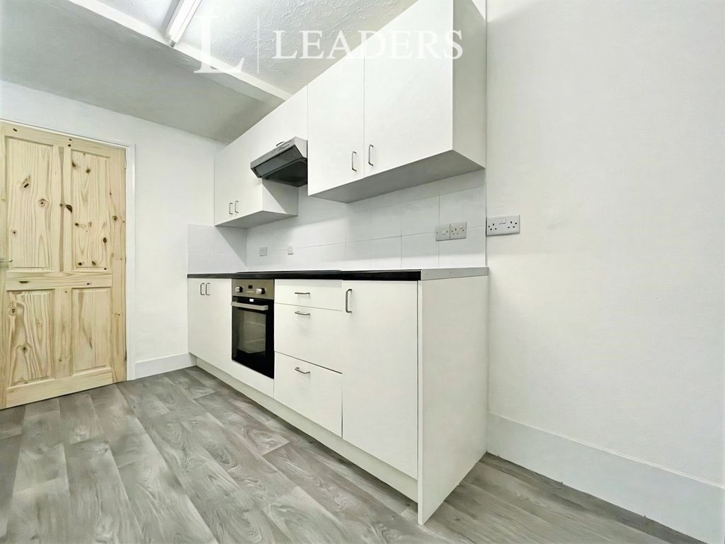 Property photo 2 of 13 Pbox-Img.Jpg