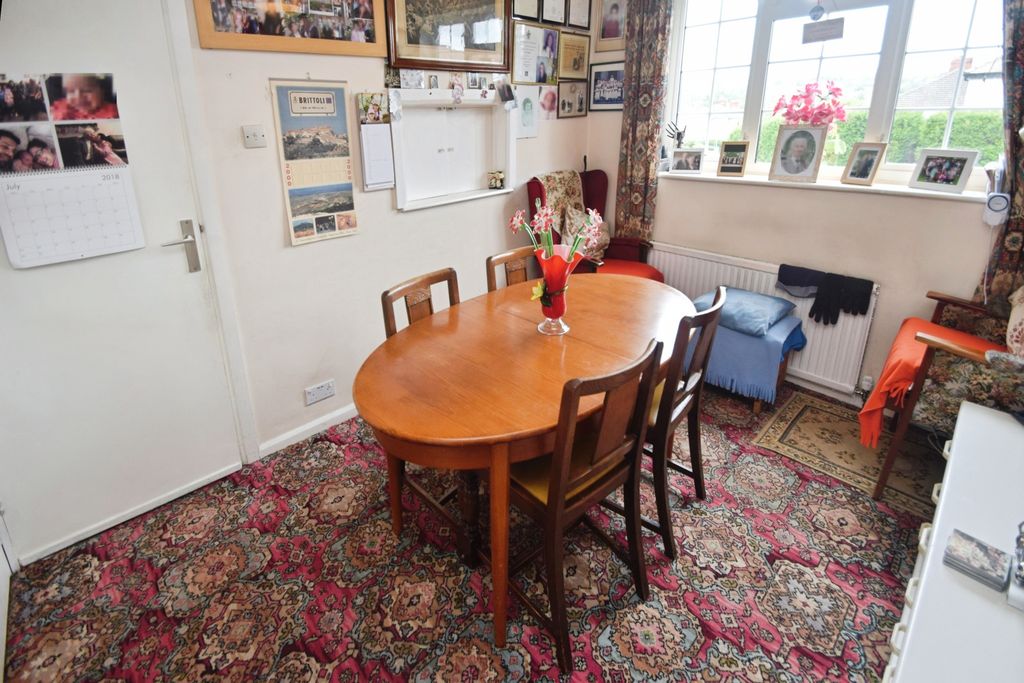 Property photo 3 of 18 826740Db-Dining 20Room