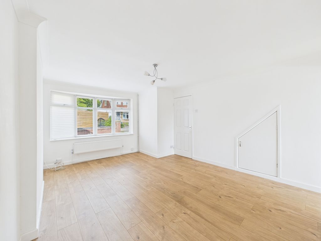 Property photo 2 of 25
