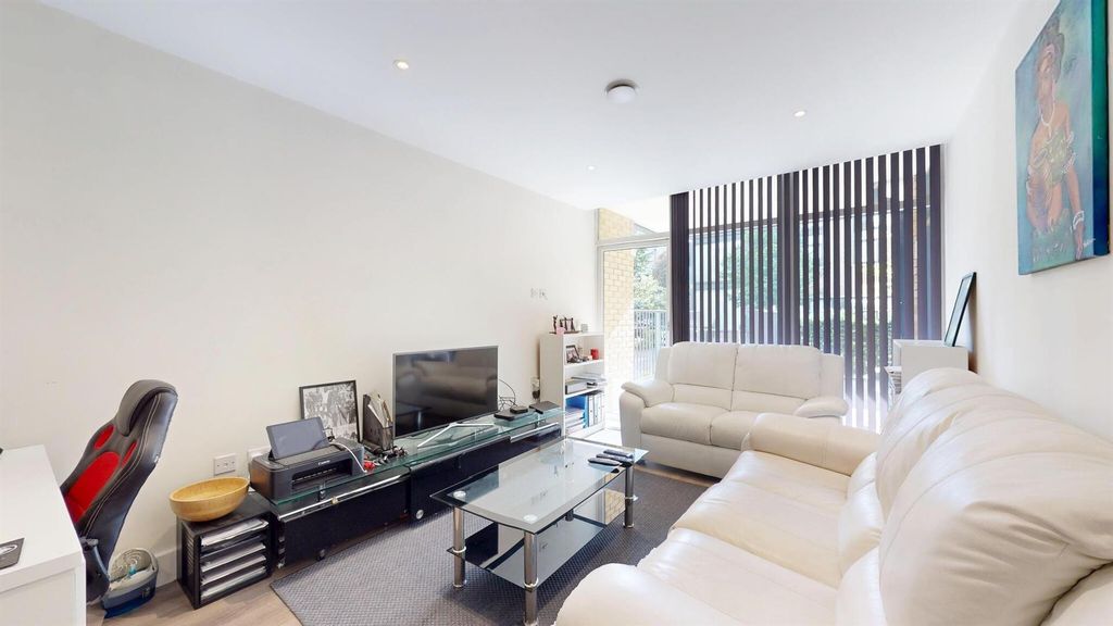 Property photo 1 of 20 6883Acc559179d9ce6Fd408c_B51F08d8Bef5Eed4Afcc5c8Db