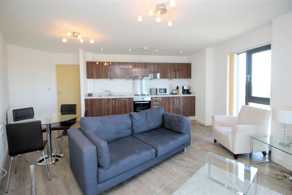 Property photo 2 of 10 Reception Room