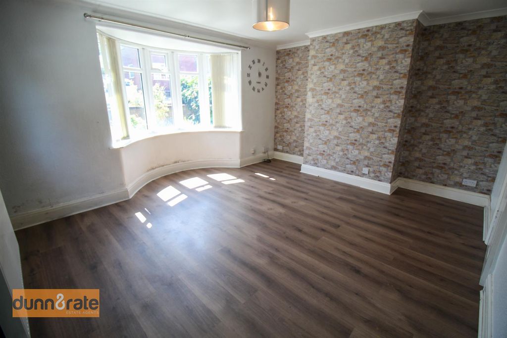 Property photo 2 of 15 Img_4931.Jpg
