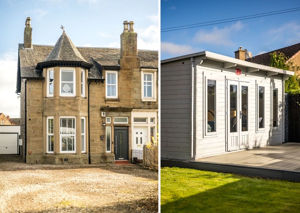 Property photo 3 of 25