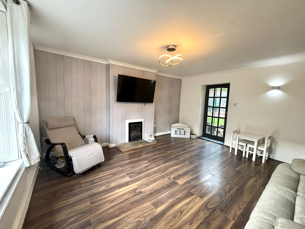 Property photo 2 of 14 Living Room