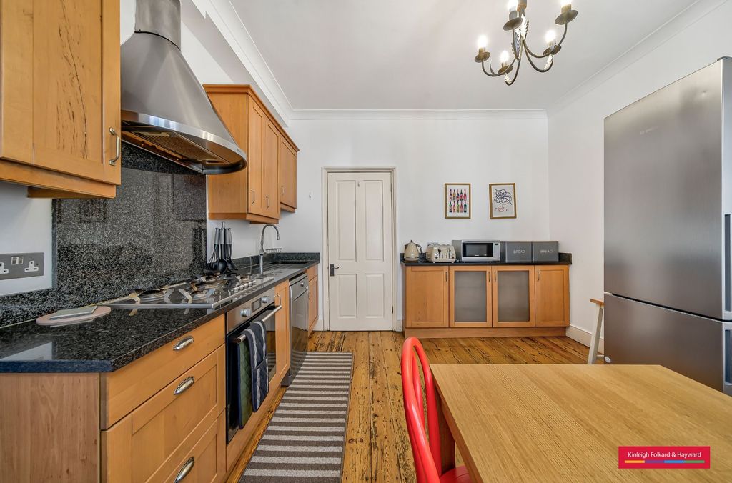 Property photo 2 of 15 Picture No. 71